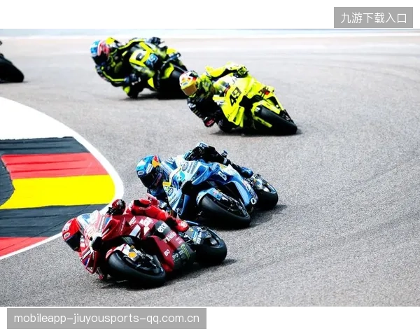 MotoGP赛道适配：车手如何在高温赛道调整刹车点？